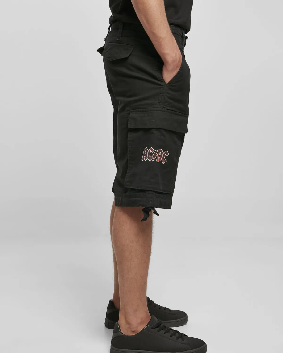 Urban Classics AC/DC vintage reisitaskushortsit - Musta Best