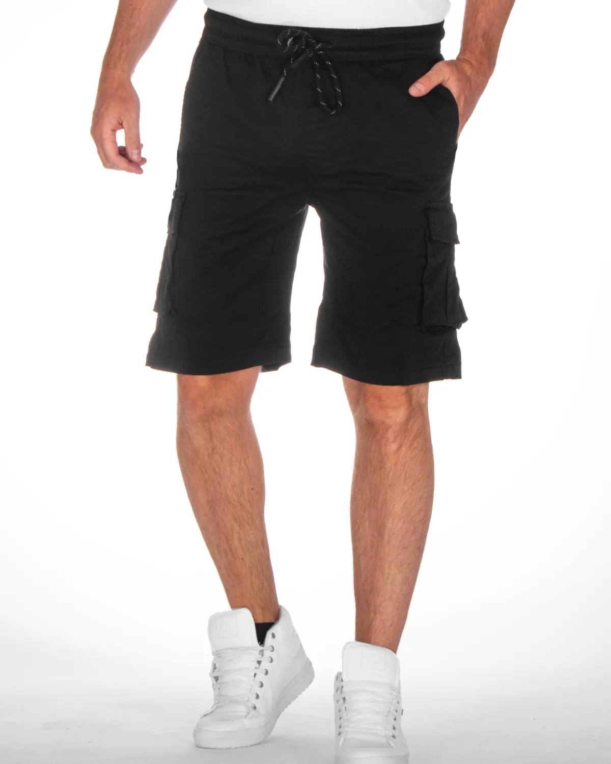 Urban Classics Drawstring reisitaskushortsit - Musta Online
