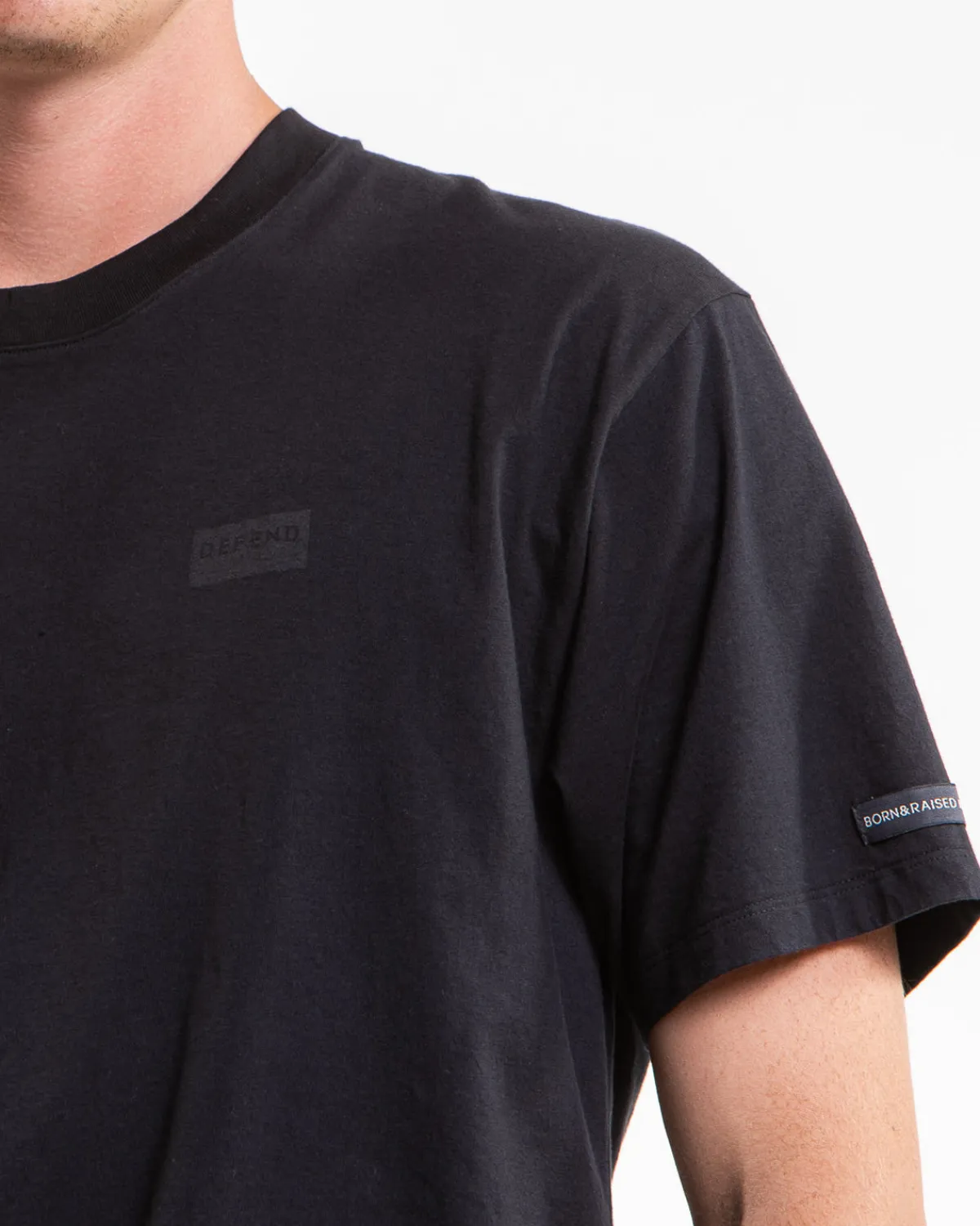 Defend Paris slide t-paita - Musta Outlet