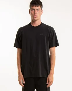 Defend Paris slide t-paita - Musta Outlet