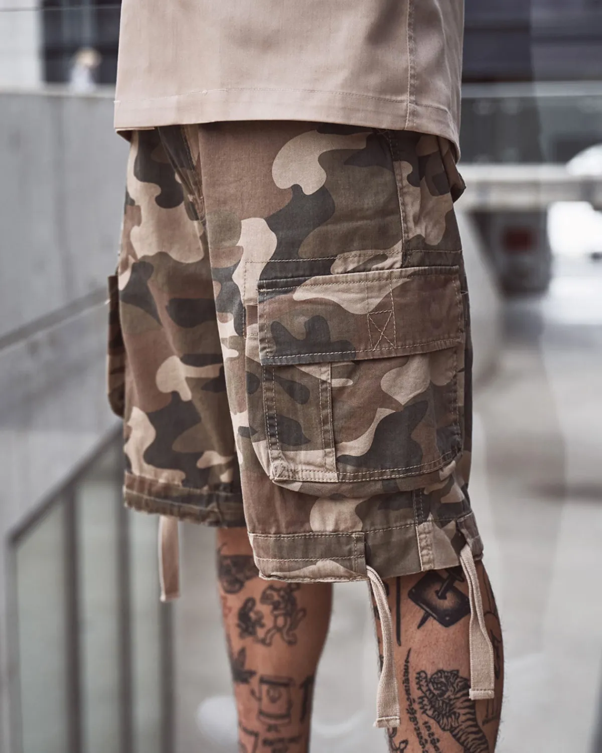 Brandit Urban legend reisitaskushortsit - Beige camo Clearance