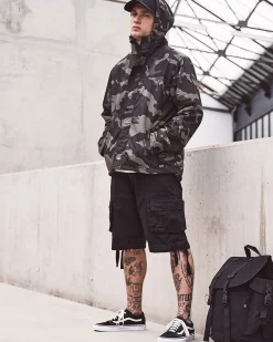 Brandit Urban legend reisitaskushortsit - Musta Sale