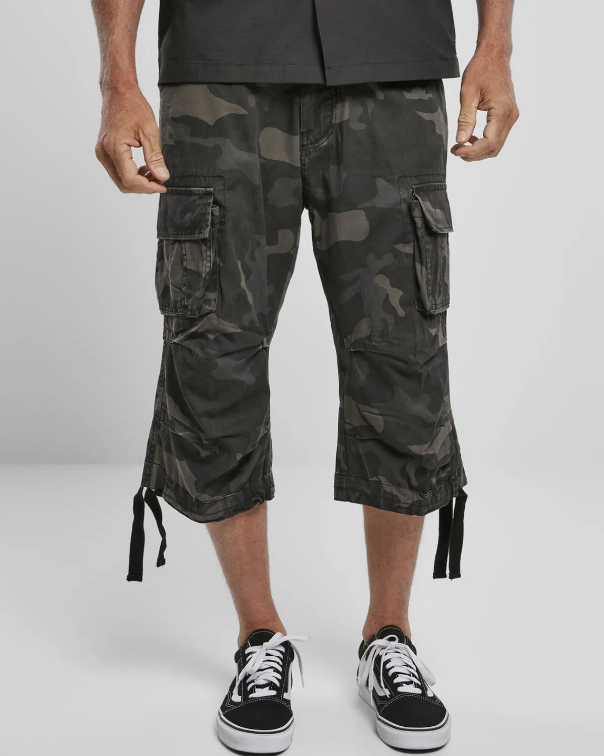 Brandit Urban legend 3/4 reisitaskushortsit - Camo Outlet