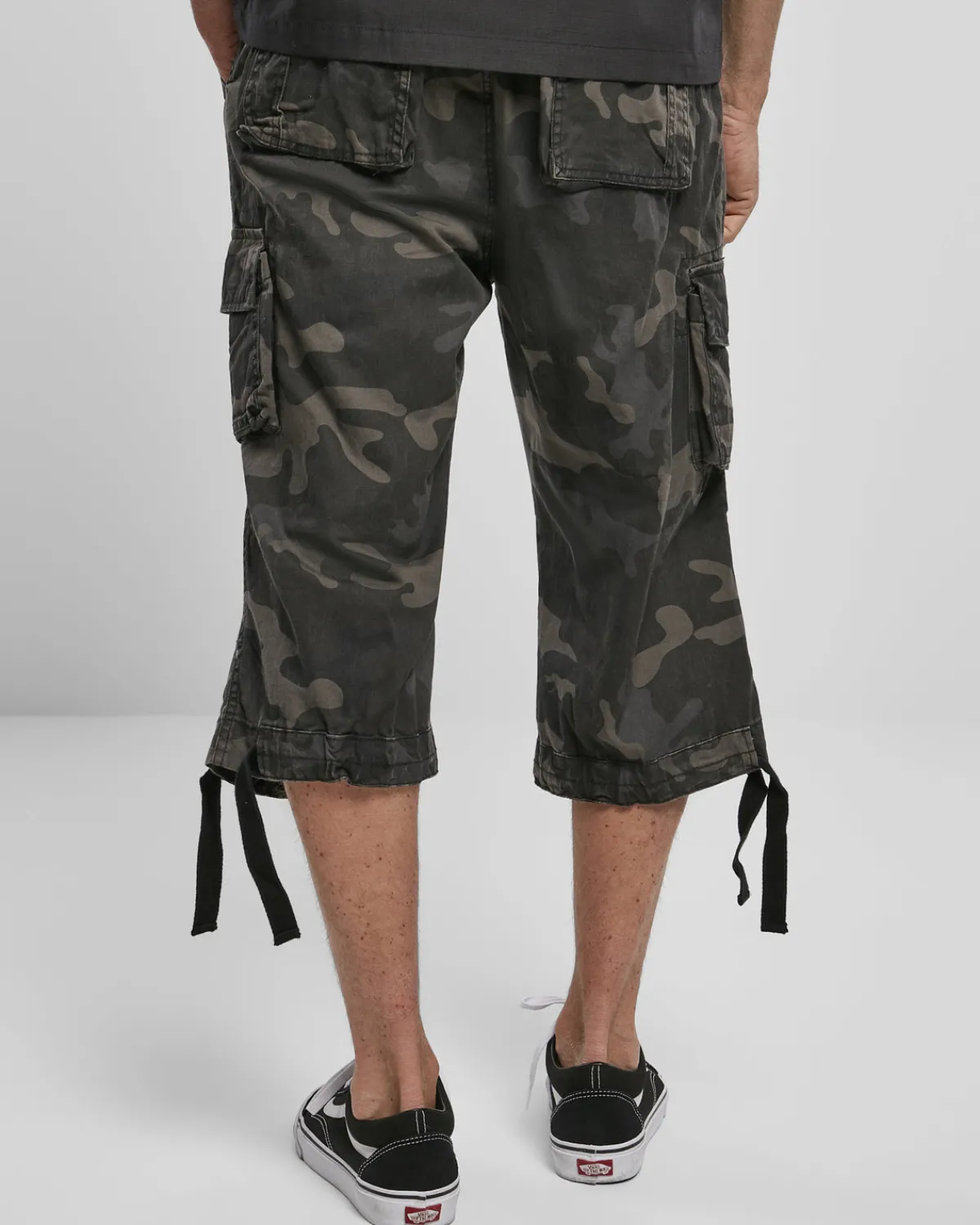 Brandit Urban legend 3/4 reisitaskushortsit - Camo Outlet