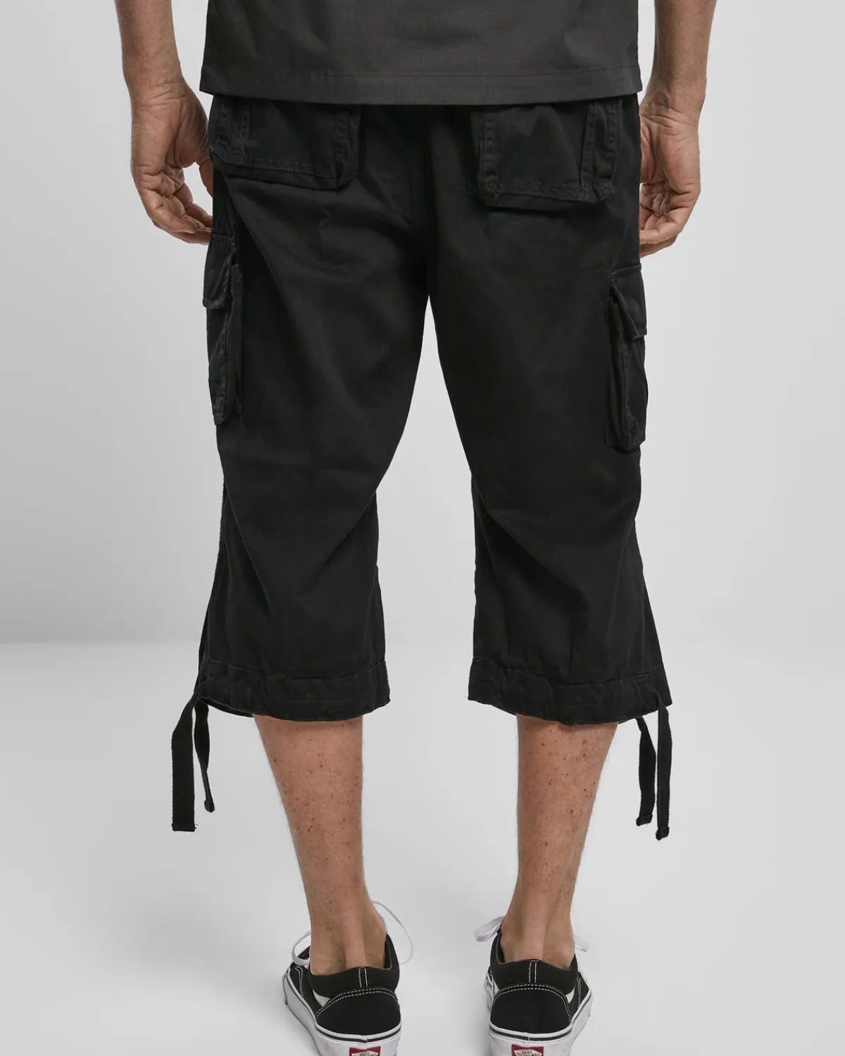 Brandit Urban legend 3/4 reisitaskushortsit - Musta Outlet