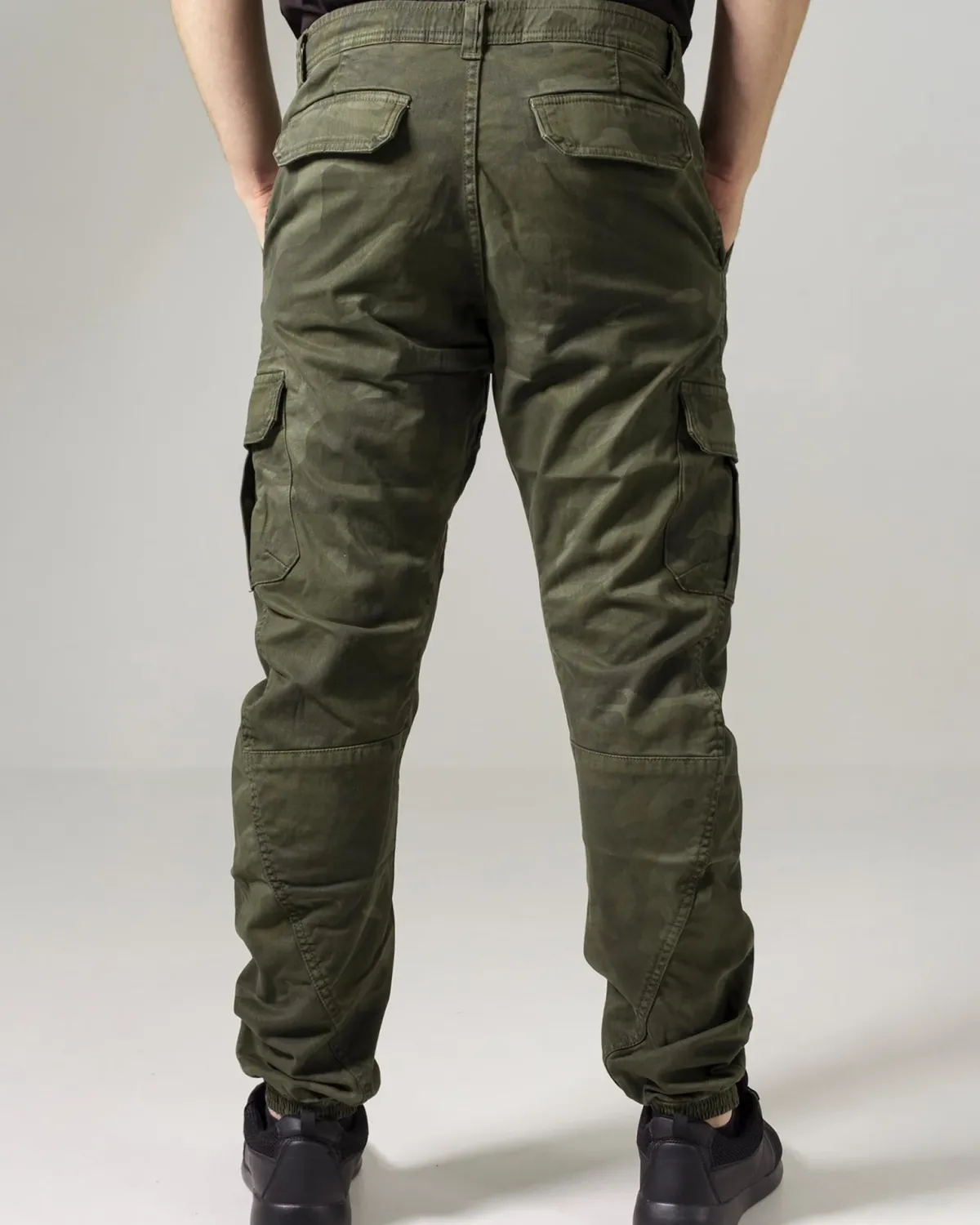 Urban Classics Zane reisitaskuhousut - Camo Vihreä camo Sale